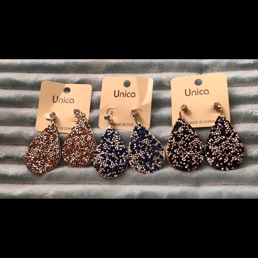 Costume jewelry Earrings